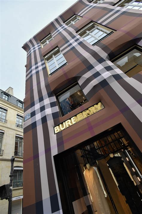 ici paris burberry london|Burberry Rue Saint.